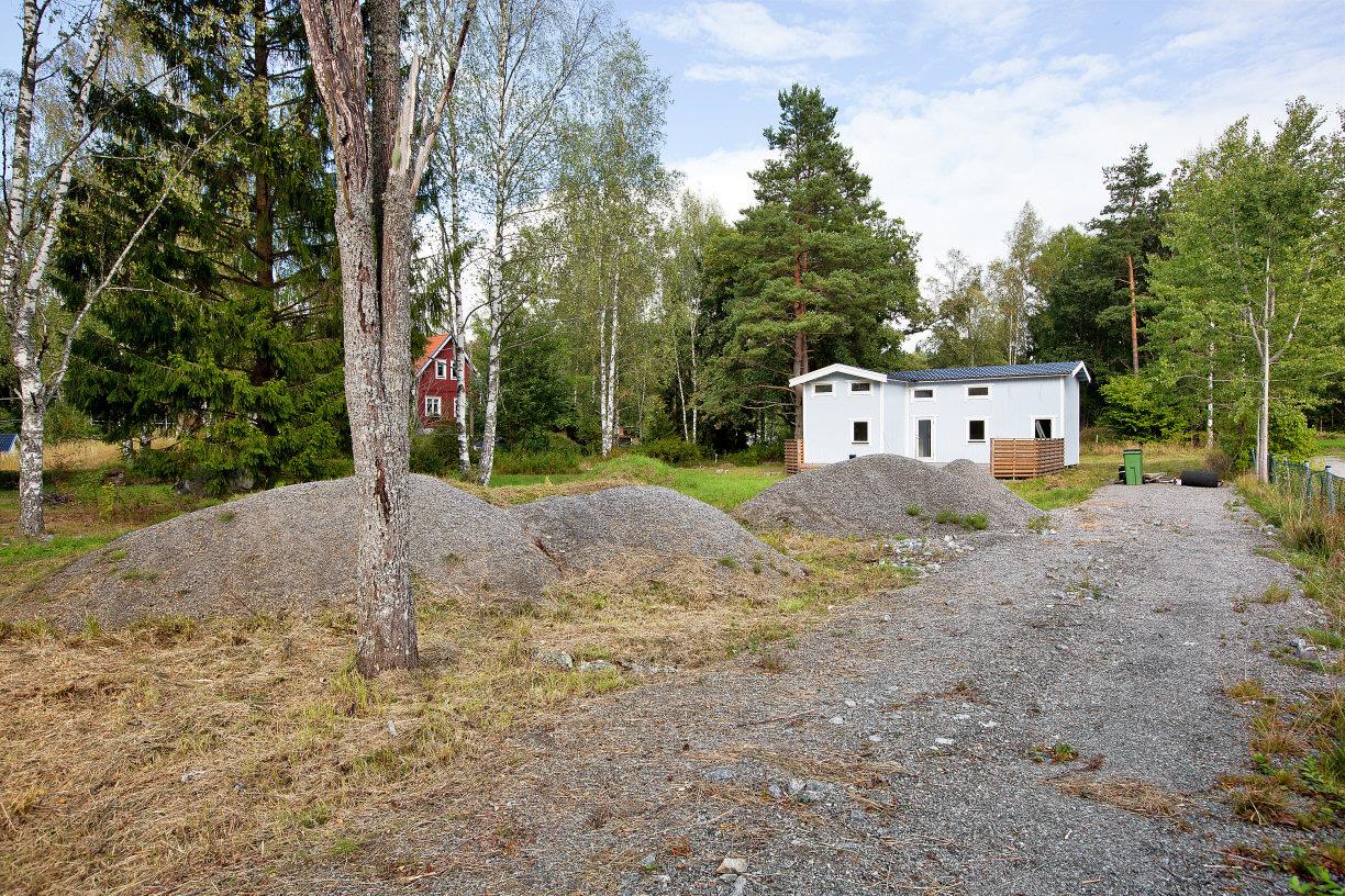 Härligt lantligt läge där du själv sätter din prägel! Acceptpris!