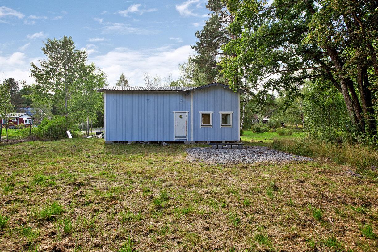 Härligt lantligt läge där du själv sätter din prägel! Acceptpris!