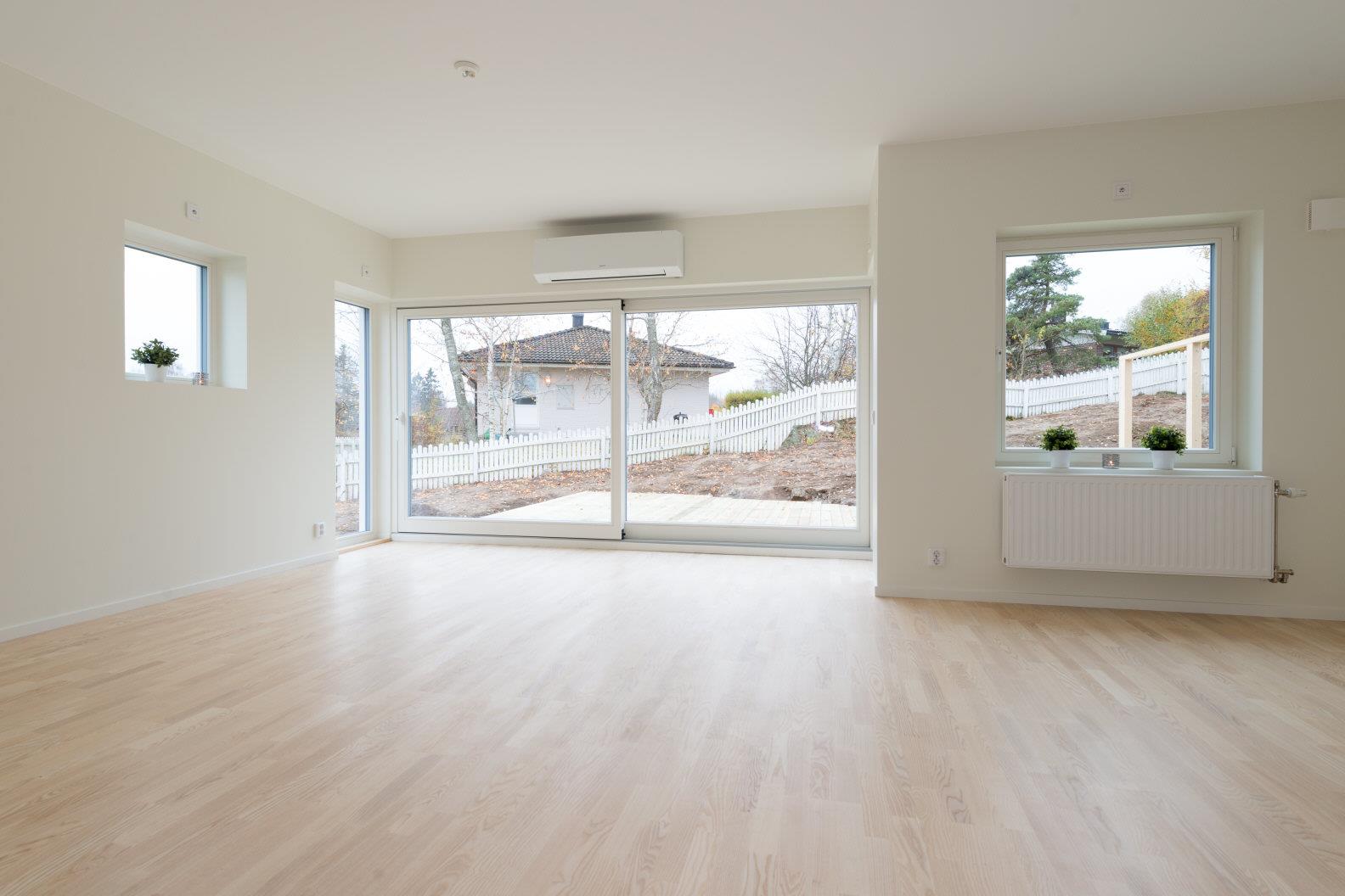 10 SNYGGA PARVILLOR (endast 1 hus kvar)