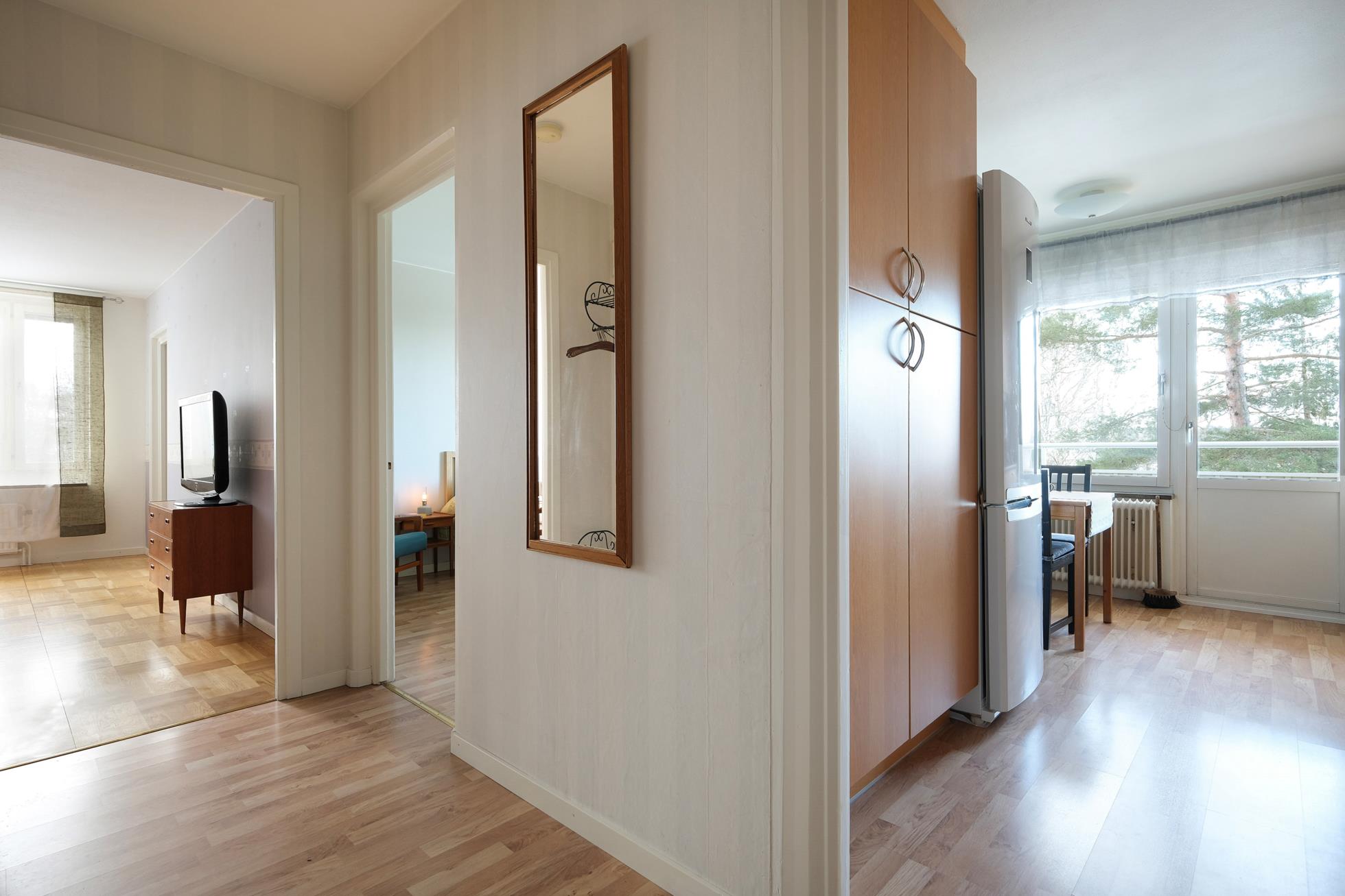 Välplanerad gavel-3:a med låg avgift och centralt läge