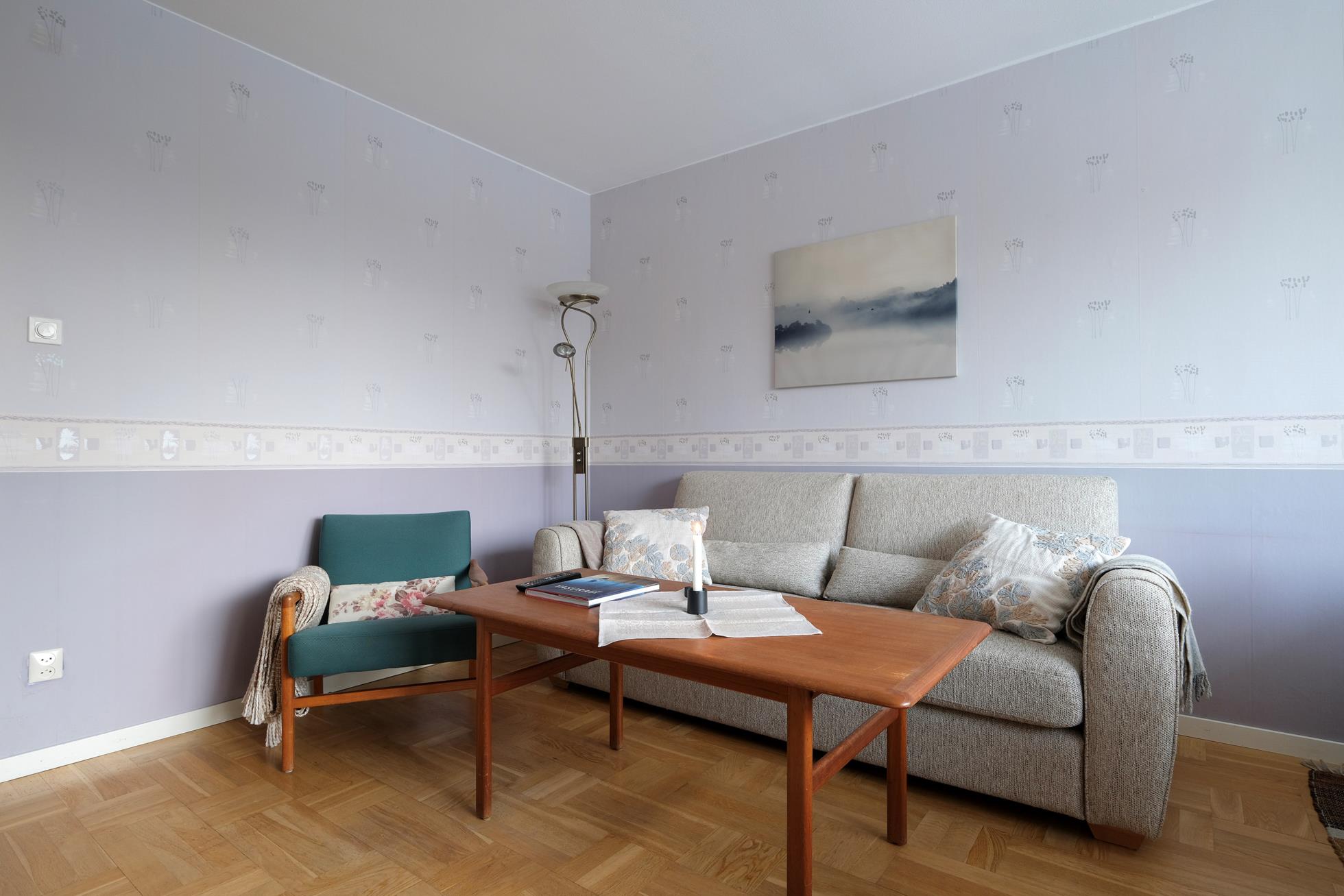 Välplanerad gavel-3:a med låg avgift och centralt läge