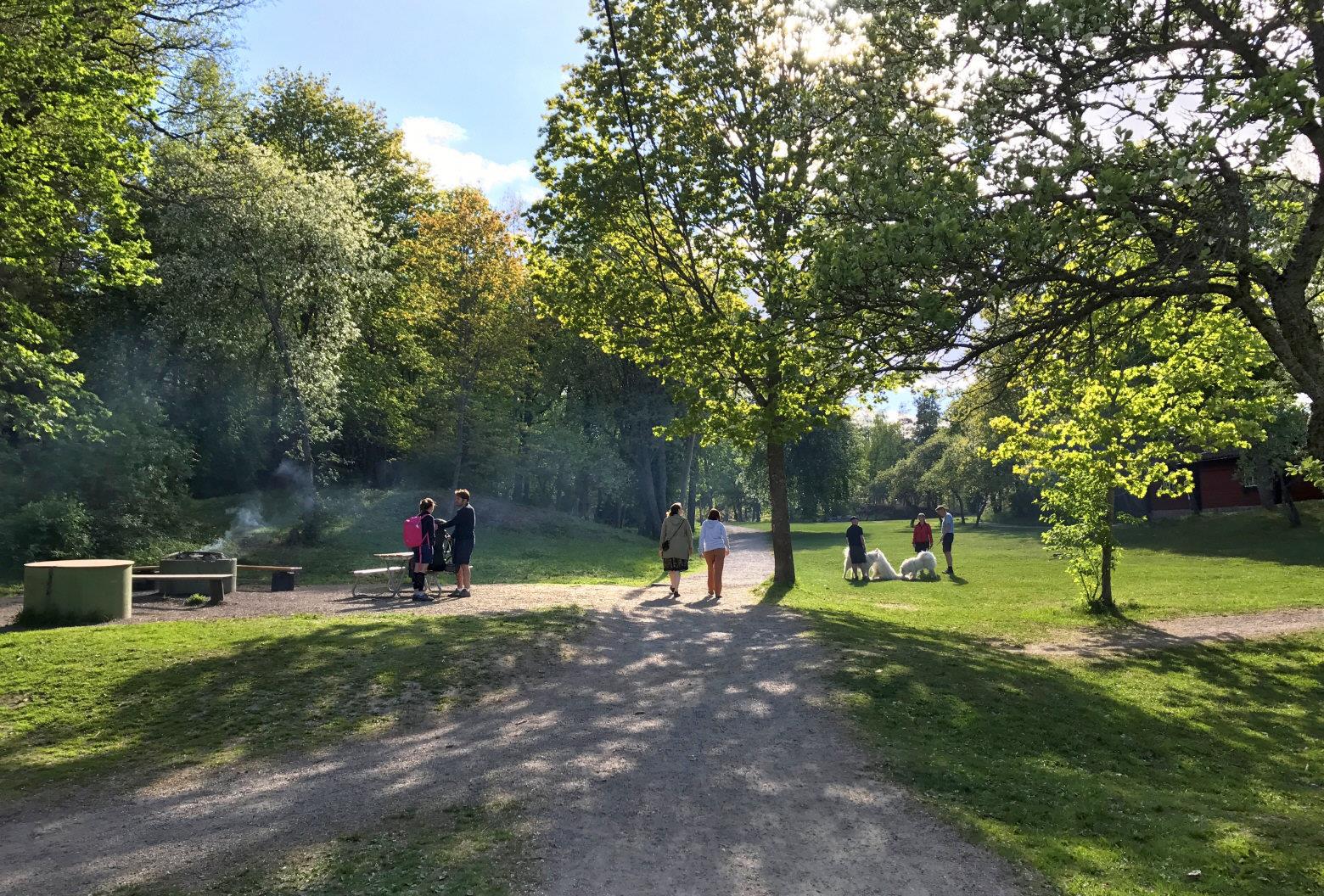 Äntligen är ett av få 1-plans gavelradhus på 89 kvm till salu!