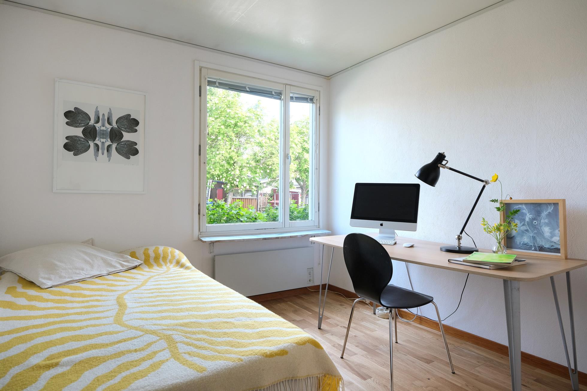 Äntligen är ett av få 1-plans gavelradhus på 89 kvm till salu!