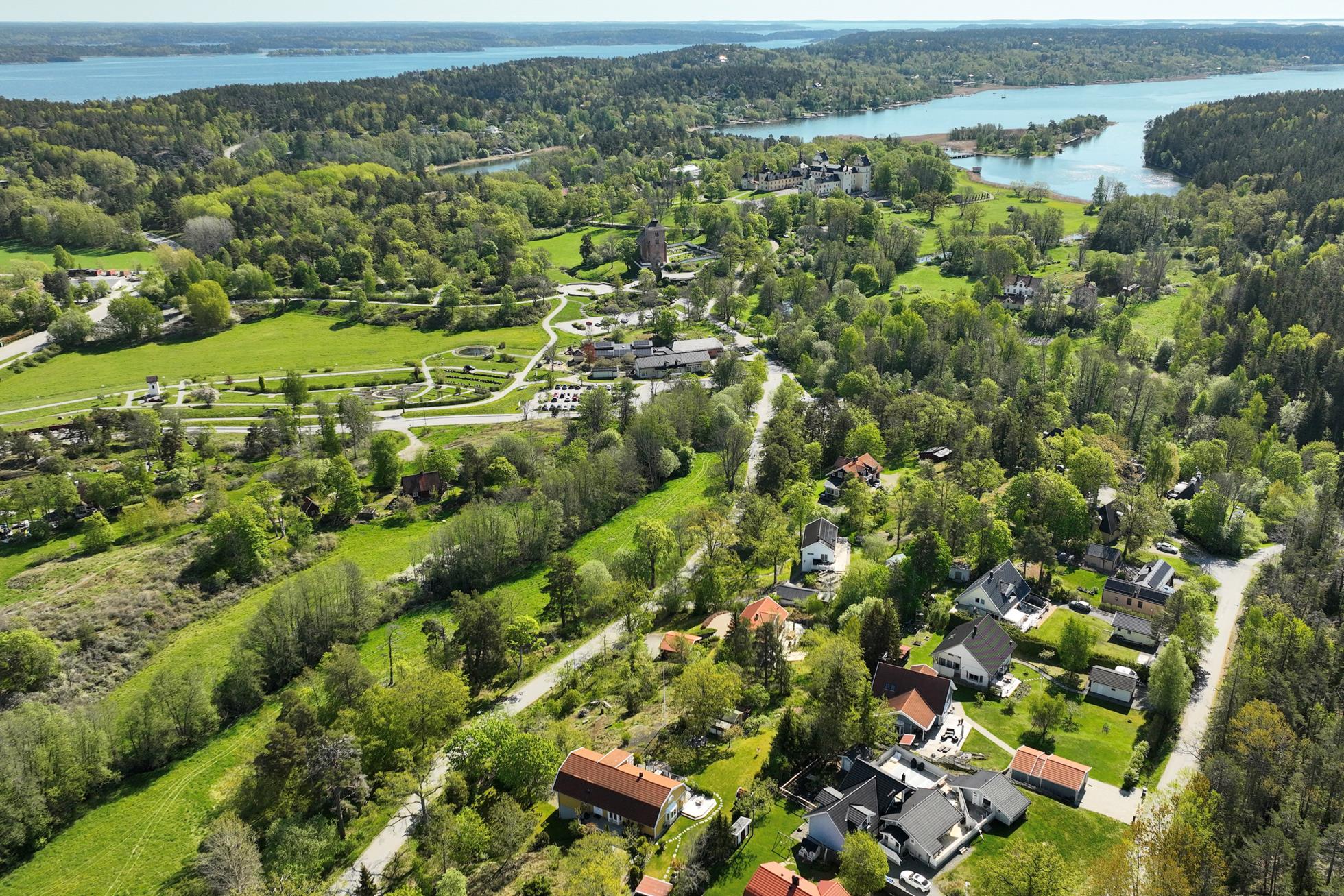 Unik tomt med stor byggrätt i kulturhistorisk slottsmiljö!